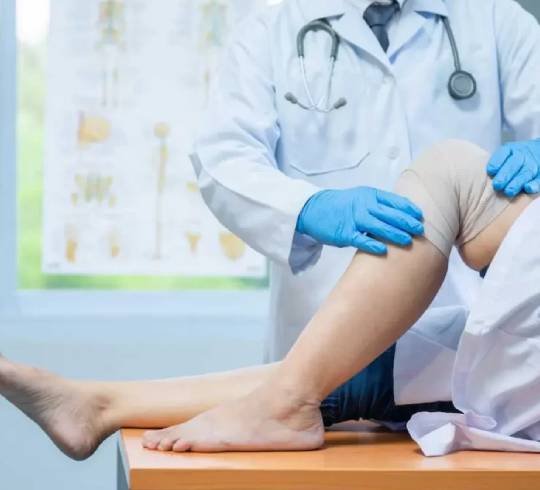 Best orthopedic surgeon for Knee Replacement
